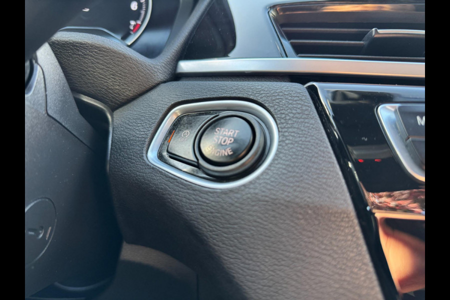BMW X1 XDrive25i High Executive HUD Panorama Memory M Pakket
