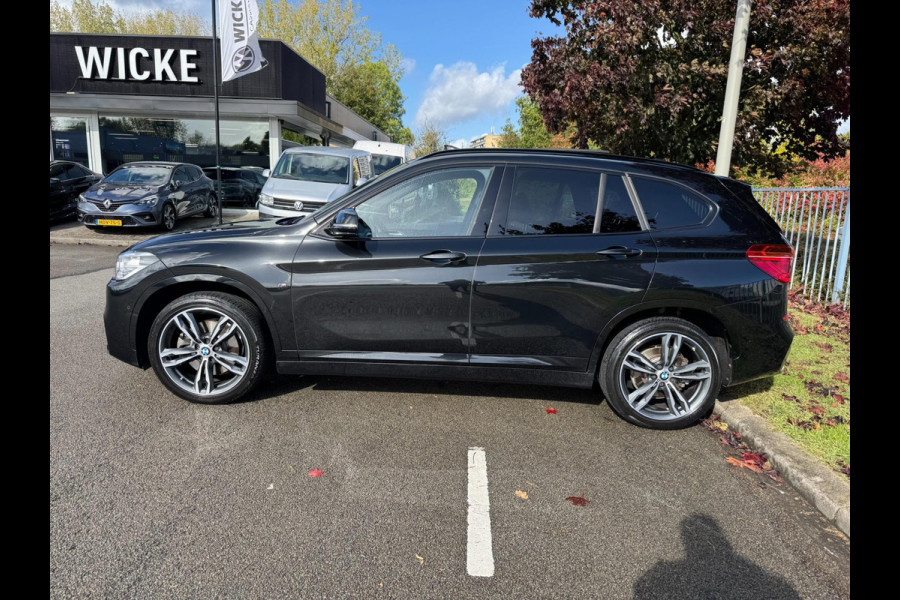 BMW X1 XDrive25i High Executive HUD Panorama Memory M Pakket