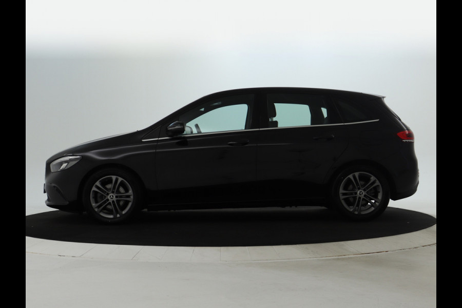 Mercedes-Benz B-Klasse 180 Advantage Achteruitrijcamera | Ledkoplampen | EASY PACK achterklep | Navigatiesysteem met harde schijf. Inclusief 24 maanden MB Certified garantie voor Europa.