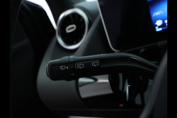 Mercedes-Benz B-Klasse 180 Advantage Achteruitrijcamera | Ledkoplampen | EASY PACK achterklep | Navigatiesysteem met harde schijf. Inclusief 24 maanden MB Certified garantie voor Europa.