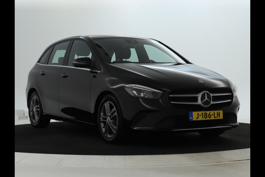 Mercedes-Benz B-Klasse 180 Advantage Achteruitrijcamera | Ledkoplampen | EASY PACK achterklep | Navigatiesysteem met harde schijf. Inclusief 24 maanden MB Certified garantie voor Europa.