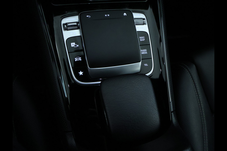 Mercedes-Benz B-Klasse 180 Advantage Achteruitrijcamera | Ledkoplampen | EASY PACK achterklep | Navigatiesysteem met harde schijf. Inclusief 24 maanden MB Certified garantie voor Europa.