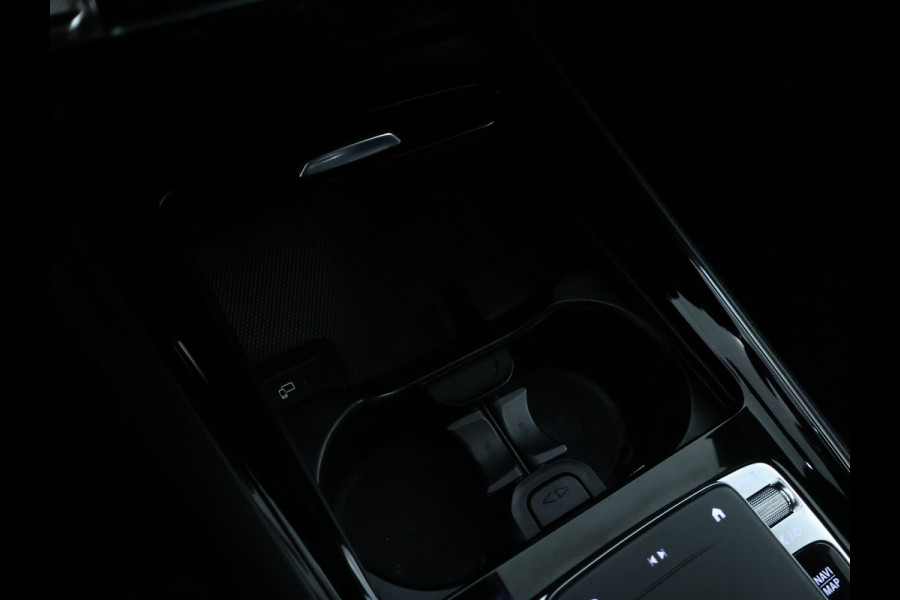 Mercedes-Benz B-Klasse 180 Advantage Achteruitrijcamera | Ledkoplampen | EASY PACK achterklep | Navigatiesysteem met harde schijf. Inclusief 24 maanden MB Certified garantie voor Europa.