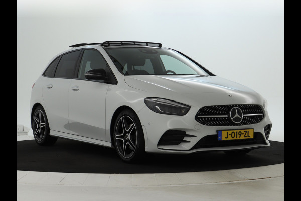 Mercedes-Benz B-Klasse 200 Business Solution AMG AMG Line | Night Pakket | Panorama Schuif-Kanteldak | Memory voorstoelen | Sfeerverlichting. Inclusief 24 maanden MB Certified garantie voor Europa.