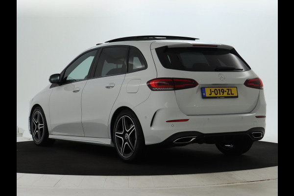 Mercedes-Benz B-Klasse 200 Business Solution AMG AMG Line | Night Pakket | Panorama Schuif-Kanteldak | Memory voorstoelen | Sfeerverlichting. Inclusief 24 maanden MB Certified garantie voor Europa.