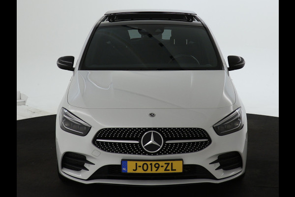 Mercedes-Benz B-Klasse 200 Business Solution AMG AMG Line | Night Pakket | Panorama Schuif-Kanteldak | Memory voorstoelen | Sfeerverlichting. Inclusief 24 maanden MB Certified garantie voor Europa.