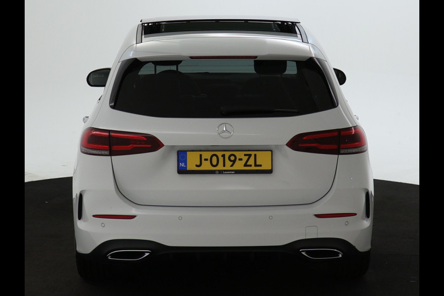 Mercedes-Benz B-Klasse 200 Business Solution AMG AMG Line | Night Pakket | Panorama Schuif-Kanteldak | Memory voorstoelen | Sfeerverlichting. Inclusief 24 maanden MB Certified garantie voor Europa.