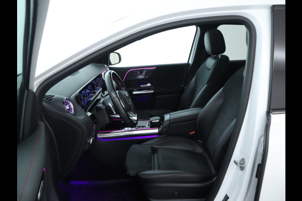 Mercedes-Benz B-Klasse 200 Business Solution AMG AMG Line | Night Pakket | Panorama Schuif-Kanteldak | Memory voorstoelen | Sfeerverlichting. Inclusief 24 maanden MB Certified garantie voor Europa.