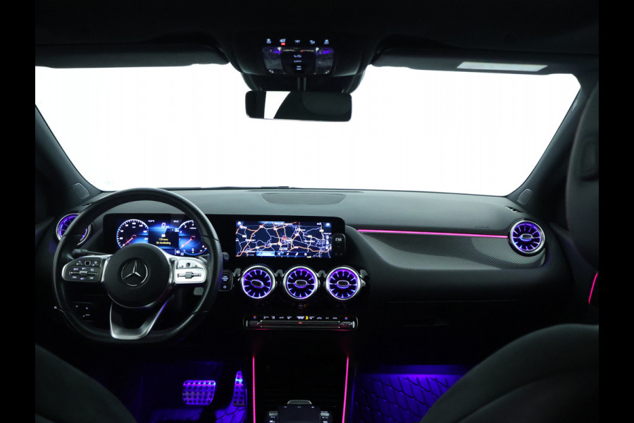 Mercedes-Benz B-Klasse 200 Business Solution AMG AMG Line | Night Pakket | Panorama Schuif-Kanteldak | Memory voorstoelen | Sfeerverlichting. Inclusief 24 maanden MB Certified garantie voor Europa.