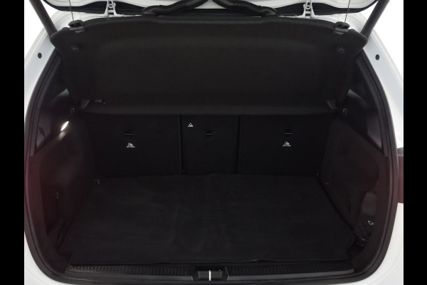 Mercedes-Benz B-Klasse 200 Business Solution AMG AMG Line | Night Pakket | Panorama Schuif-Kanteldak | Memory voorstoelen | Sfeerverlichting. Inclusief 24 maanden MB Certified garantie voor Europa.