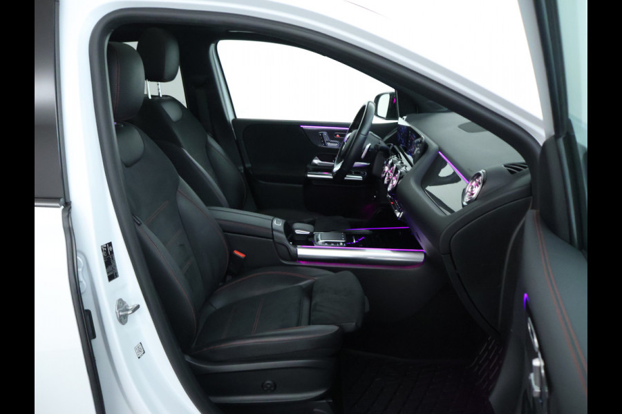 Mercedes-Benz B-Klasse 200 Business Solution AMG AMG Line | Night Pakket | Panorama Schuif-Kanteldak | Memory voorstoelen | Sfeerverlichting. Inclusief 24 maanden MB Certified garantie voor Europa.