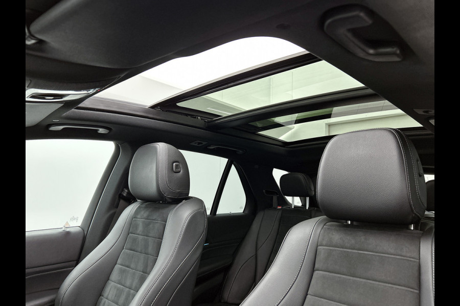 Mercedes-Benz GLE 350 e 4MATIC Premium Plus Panoramadak\ 22 inch Lichtmetalen velgen | Navigatie | Parking support | Alarm | Inclusief 24 maanden MB Certified garantie voor Europa.