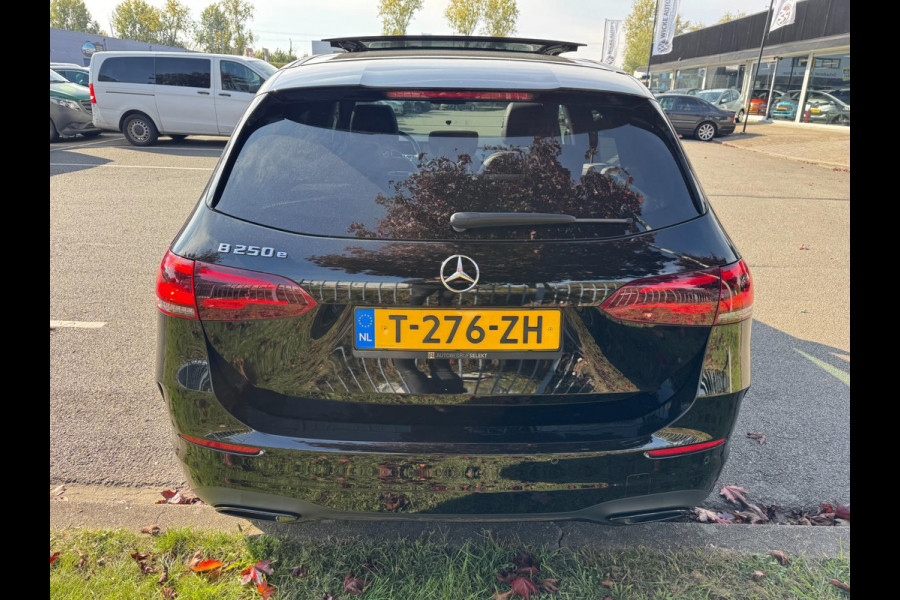 Mercedes-Benz B-Klasse 250 e AMG Panorama Leder Camera Navi