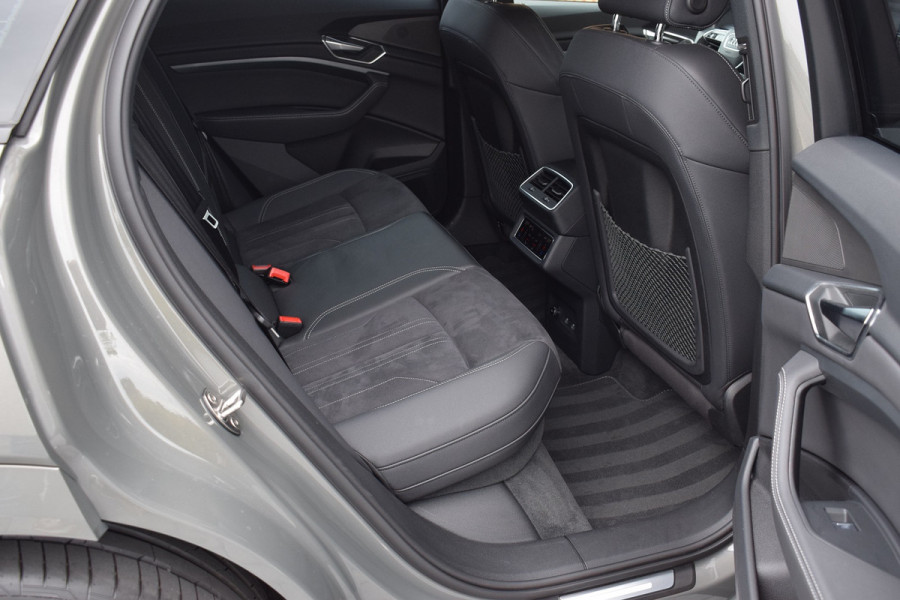 Audi Q8 e-tron 55 quattro 408pk 115kWh | Pano | Camera | Luchtvering | 22"