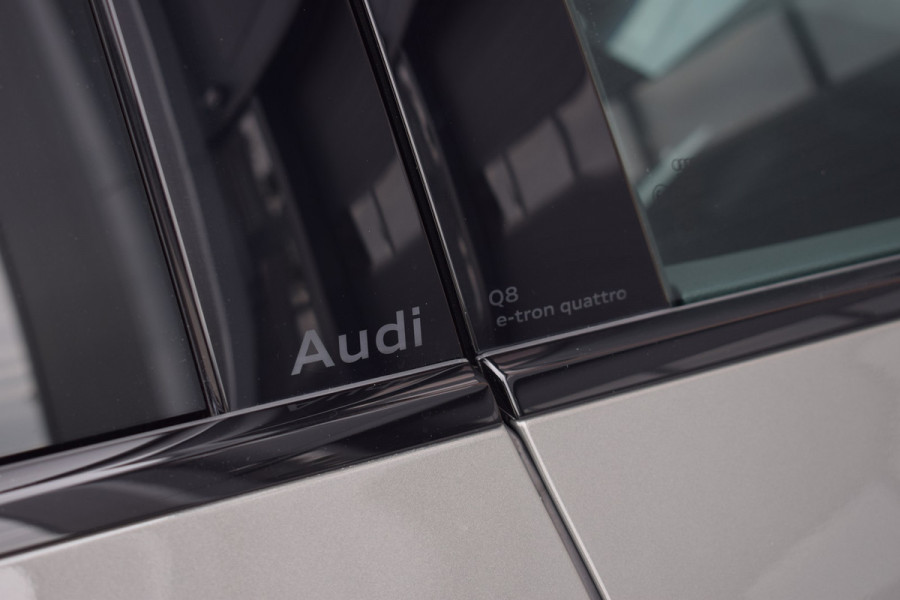 Audi Q8 e-tron 55 quattro 408pk 115kWh | Pano | Camera | Luchtvering | 22"