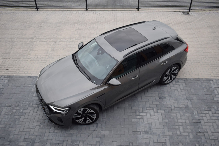 Audi Q8 e-tron 55 quattro 408pk 115kWh | Pano | Camera | Luchtvering | 22"