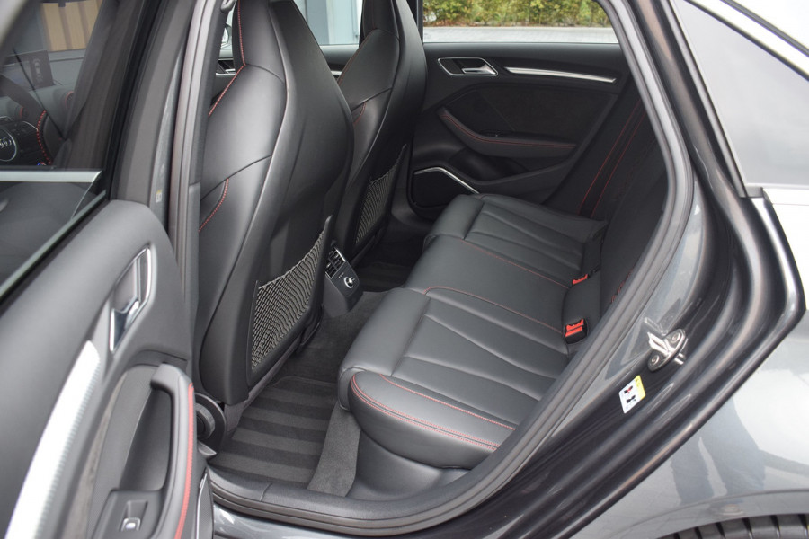 Audi RS3 Limousine 2.5 TFSI 400pk Quattro Pano | Magnetic ride | B&O