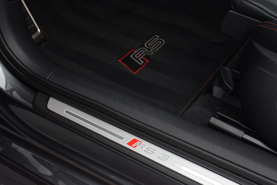 Audi RS3 Limousine 2.5 TFSI 400pk Quattro Pano | Magnetic ride | B&O