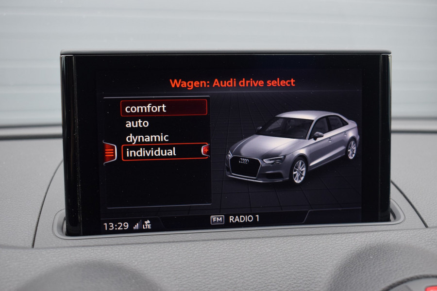 Audi RS3 Limousine 2.5 TFSI 400pk Quattro Pano | Magnetic ride | B&O