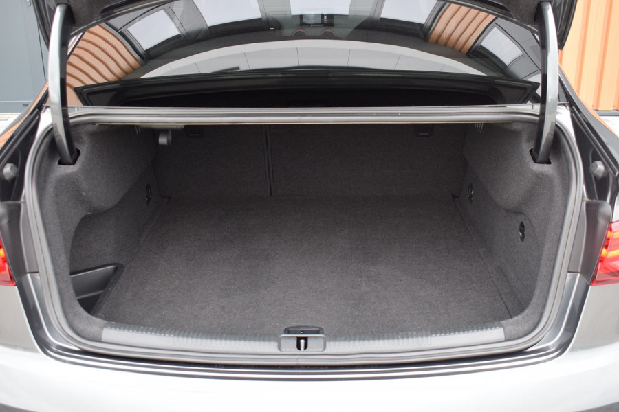 Audi RS3 Limousine 2.5 TFSI 400pk Quattro Pano | Magnetic ride | B&O