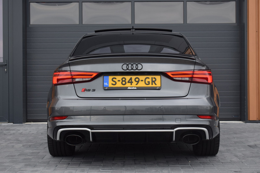 Audi RS3 Limousine 2.5 TFSI 400pk Quattro Pano | Magnetic ride | B&O