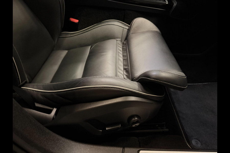 Volvo V60 2.0 T8 Twin Engine AWD R-Design PANO/DAB/H-KARDON/M-STOELEN/LEDER///