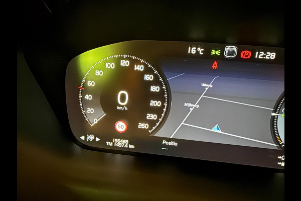 Volvo V60 2.0 T8 Twin Engine AWD R-Design PANO/DAB/H-KARDON/M-STOELEN/LEDER///