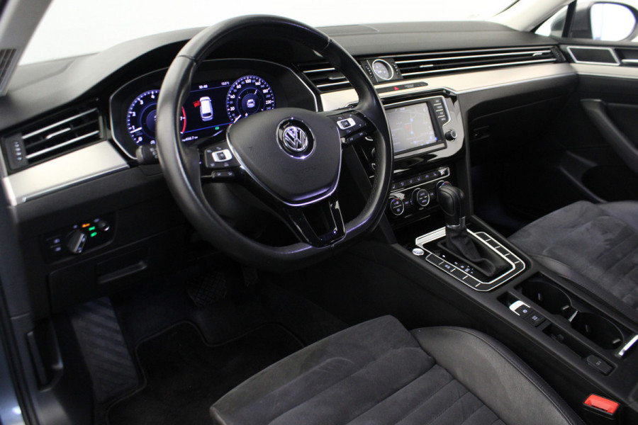 Volkswagen Passat Variant 1.4 TSI Highline Business R |R-Line|ACC|Navi|