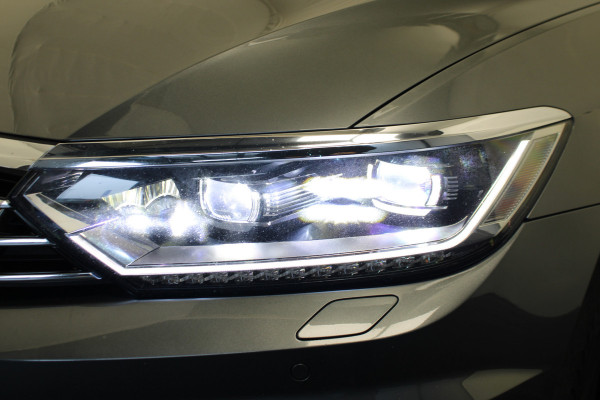 Volkswagen Passat Variant 1.4 TSI Highline Business R |R-Line|ACC|Navi|