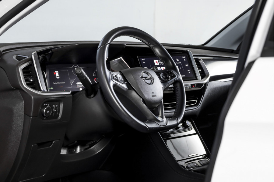 Opel Grandland 1.2 Turbo 130 PK GS Line | Dig. Cockpit | Cruise | PDC | Camera | NAV + App. Connect | ECC | DAB | LM 18" | Trekhaak |