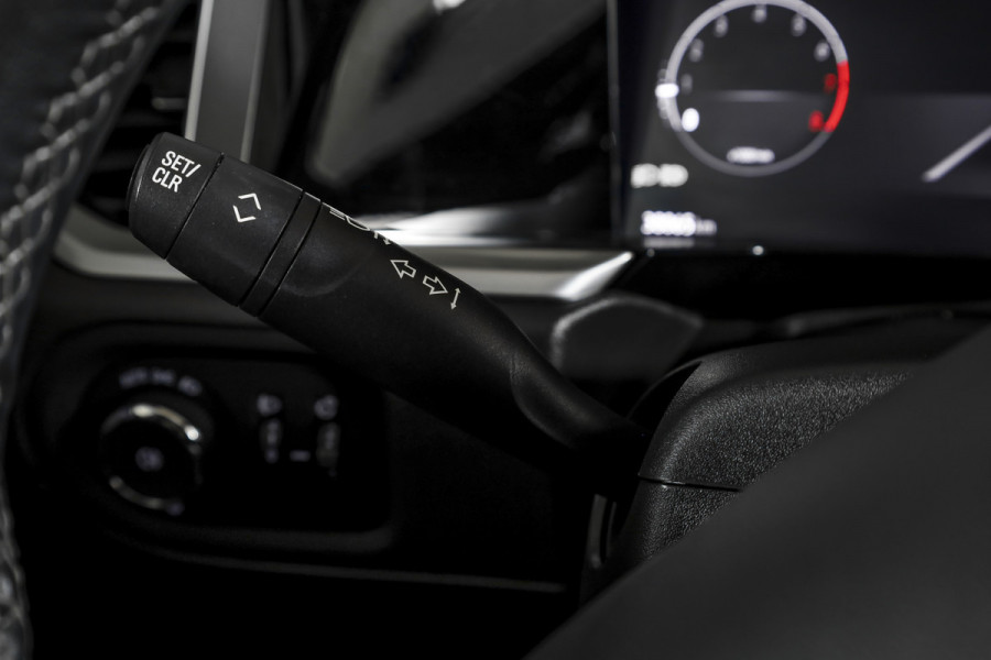 Opel Grandland 1.2 Turbo 130 PK GS Line | Dig. Cockpit | Cruise | PDC | Camera | NAV + App. Connect | ECC | DAB | LM 18" | Trekhaak |