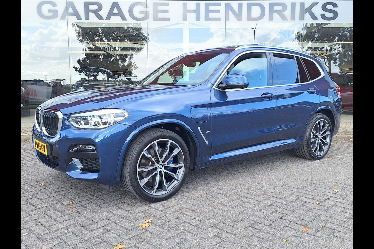 BMW X3 xDrive30e eDrive M sport | Pano | Leder | M sport remmen | 360c Camera | Full LED | (occasion) BMW X3 xDrive30e eDrive M sport | Pano | Leder | M sport remmen | 360c Camera | Full LED | (occasion)