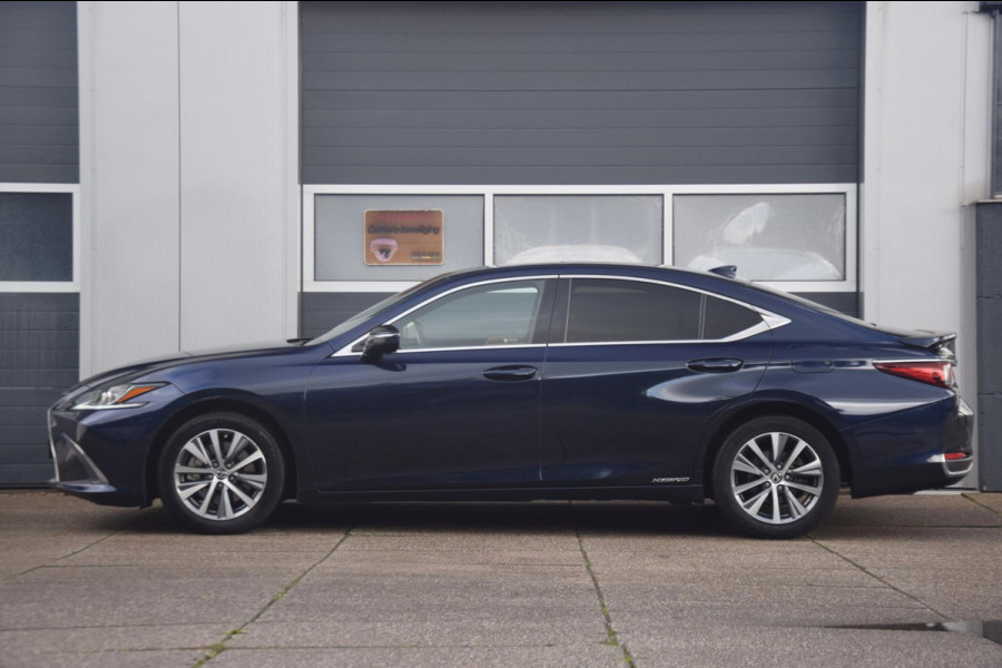 Lexus ES 300h Business Line