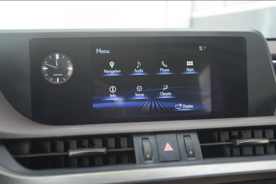 Lexus ES 300h Business Line