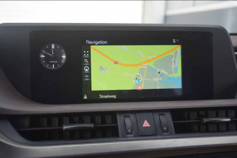 Lexus ES 300h Business Line