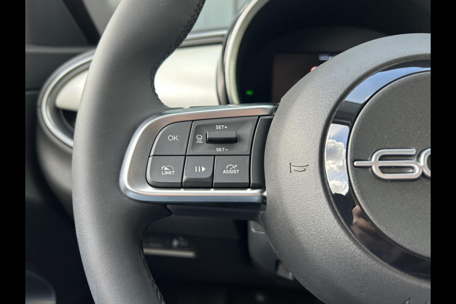 Fiat 600E La Prima 54 kWh | Zeer compleet | Prijs is rijklaar