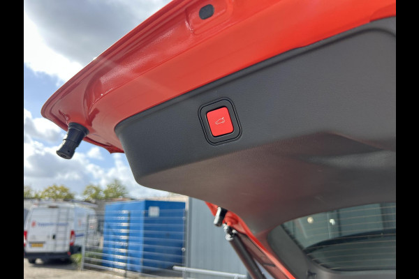 Fiat 600E La Prima 54 kWh | Zeer compleet | Prijs is rijklaar