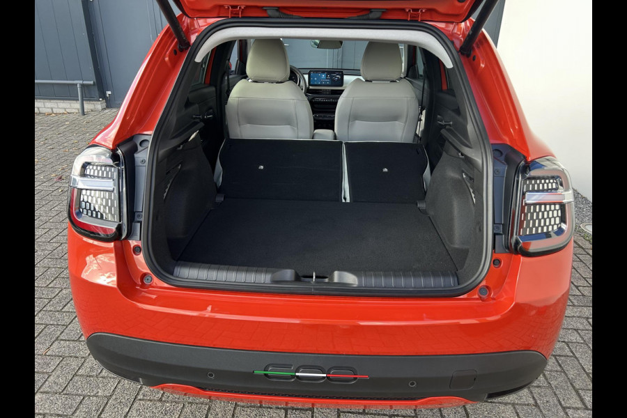 Fiat 600E La Prima 54 kWh | Zeer compleet | Prijs is rijklaar