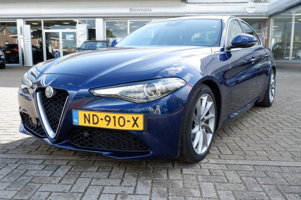 Alfa Romeo Giulia 2.0T Super / INCL. 12 mnd BOVAG / 200PK/ Leder
