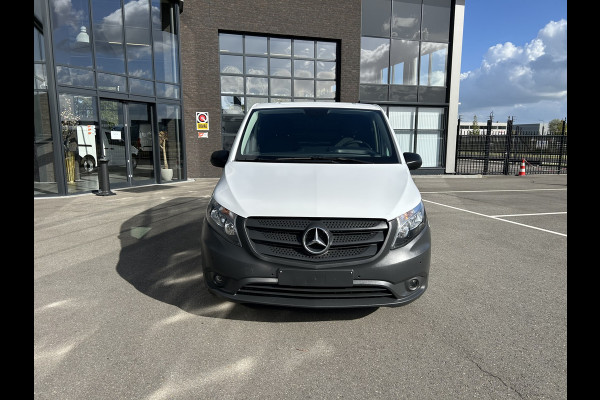 Mercedes-Benz Vito 114 CDI Lang / 9G-TRONIC / Trekhaak / Camera / Parkeersensoren / Navigatie / Cruise control / Airco / Achterdeuren