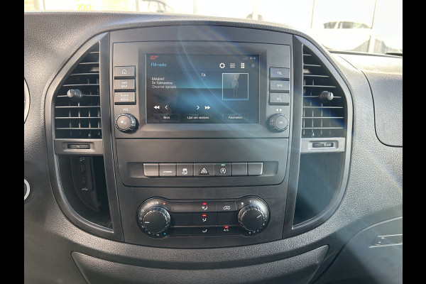 Mercedes-Benz Vito 114 CDI Lang / 9G-TRONIC / Trekhaak / Camera / Parkeersensoren / Navigatie / Cruise control / Airco / Achterdeuren