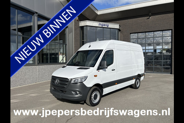 Mercedes-Benz Sprinter 317 CDI L2 H2 PRO Facelift / LED / MBUX / Navigatie / Camera / Parkeersensoren / Cruise control / Airco / 270 Graden achterdeure