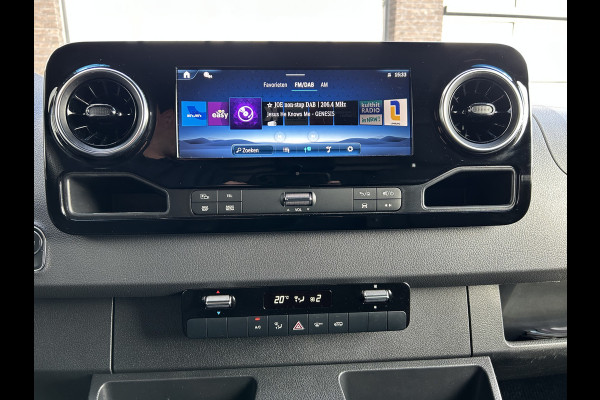 Mercedes-Benz Sprinter 317 CDI L2 H2 PRO Facelift / LED / MBUX / Navigatie / Camera / Parkeersensoren / Cruise control / Airco / 270 Graden achterdeure