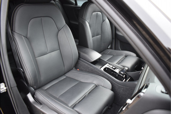 Volvo XC40 1.5 T5 Recharge R-Design 262 Pk Leder 360 Camera H/K Keyless Full Led 20 Inch