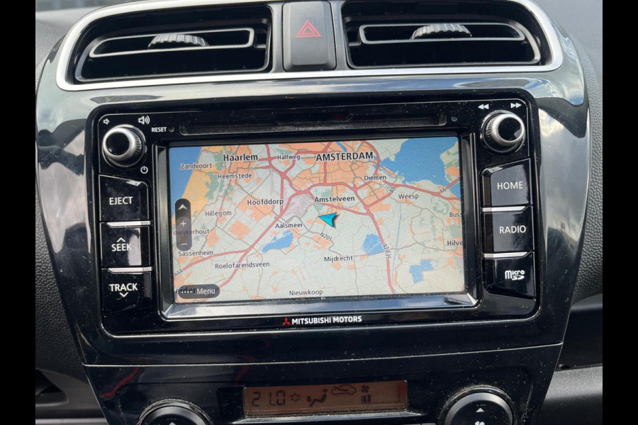 Mitsubishi Space Star 1.2 Nova | automaat | navigatie | stoelverwarming | climate control | cruise control | Apple Carplay/Android Auto | achteruitrijcamera