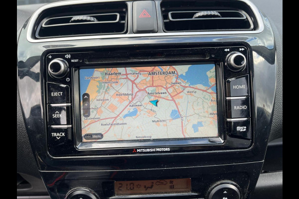 Mitsubishi Space Star 1.2 Nova | automaat | navigatie | stoelverwarming | climate control | cruise control | Apple Carplay/Android Auto | achteruitrijcamera