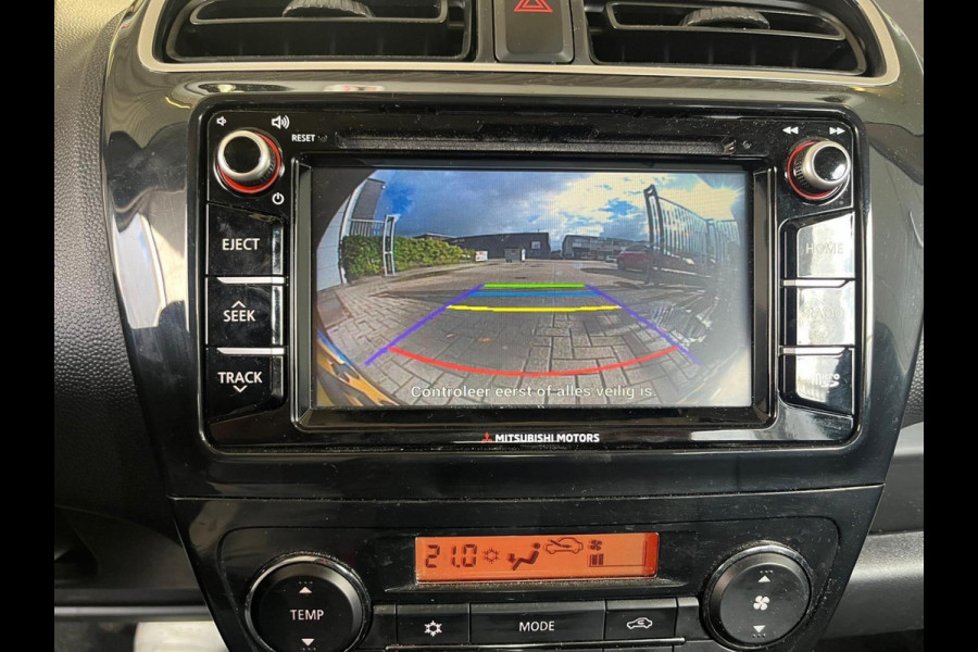 Mitsubishi Space Star 1.2 Nova | automaat | navigatie | stoelverwarming | climate control | cruise control | Apple Carplay/Android Auto | achteruitrijcamera