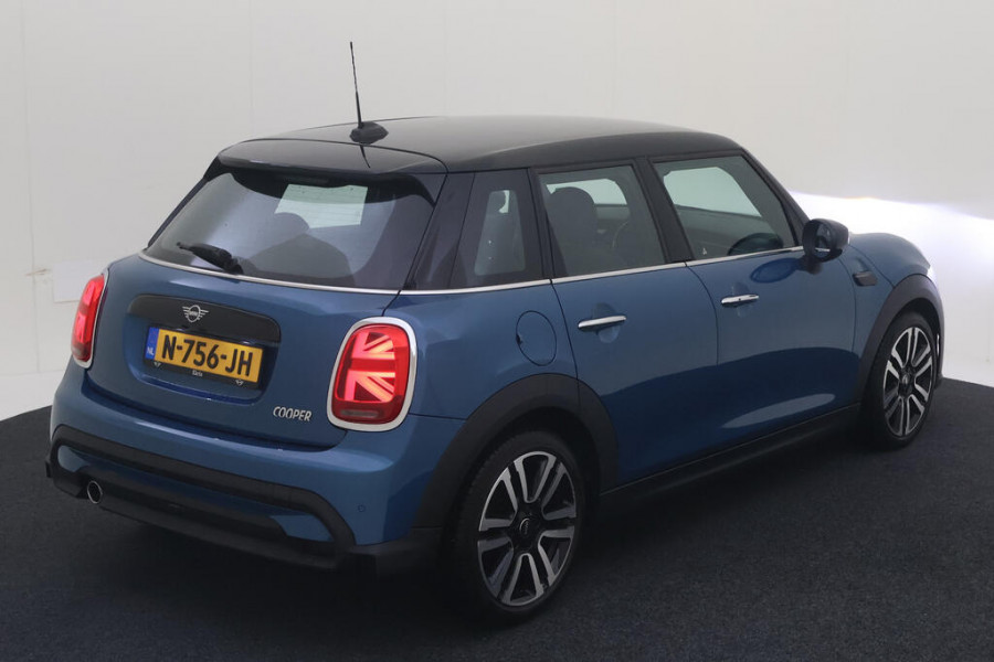 MINI Mini 1.5 Cooper Business Edition NL AUTO | LEDER | CAMERA |