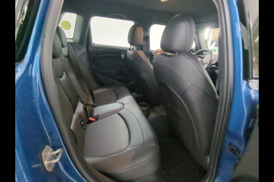MINI Mini 1.5 Cooper Business Edition NL AUTO | LEDER | CAMERA |