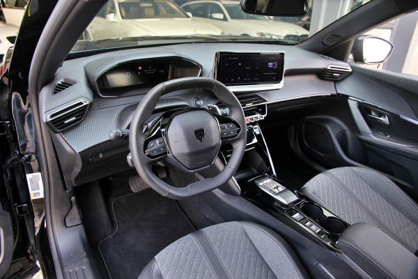 Peugeot 2008 1.2 PureTech 130 Allure | ACC | 360 | Carplay | Keyless